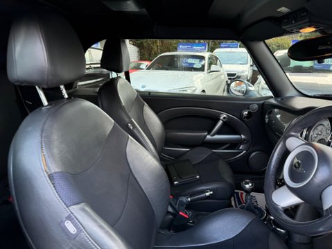 Mini Convertible 1.6 Cooper Euro 3 2dr 19