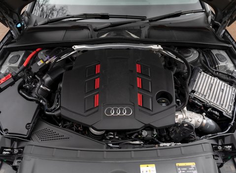 Audi S4 Avant Black Edition 30