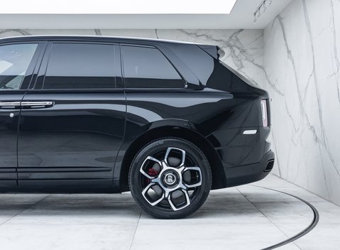 Rolls-Royce Cullinan BLACK BADGE 44