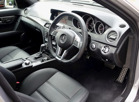 Mercedes-Benz C Class AMG 16