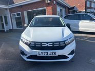 Dacia Sandero 1.0 TCe Essential Euro 6 (s/s) 5dr 9