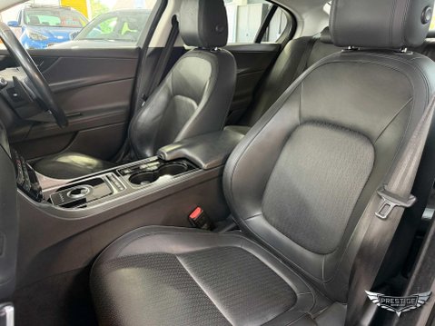 Jaguar XE 2.0d Portfolio Auto AWD Euro 6 (s/s) 4dr 22