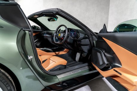 Ferrari 12 Cilindri SPIDER. £15K GLOSS BLACK EXTERIOR PACK. CARBON WHEEL & LEDs. LIFT. 12