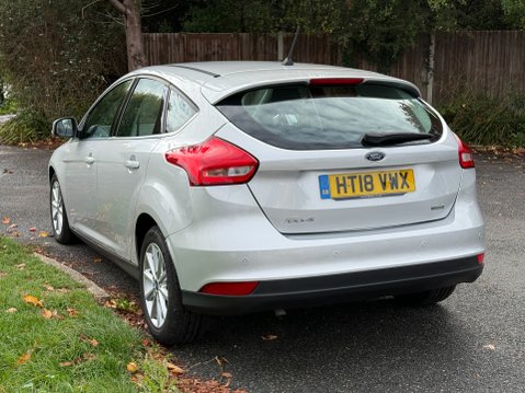 Ford Focus TITANIUM WITH NAV 42