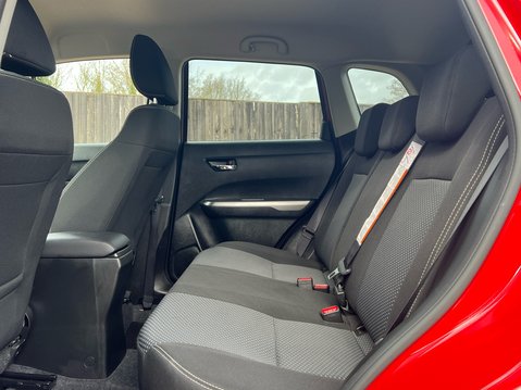 Suzuki Vitara SZ-T 9