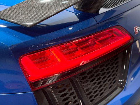 Audi R8 5.2 FSI V10 Plus Coupe 2dr Petrol S Tronic quattro Euro 6 (s/s) (610 ps) 61