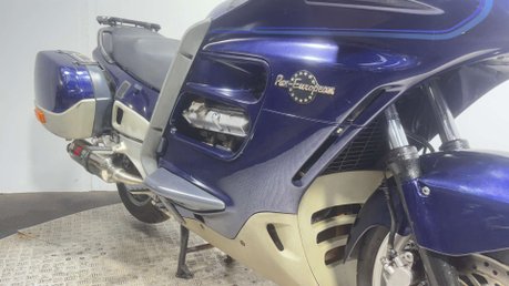 Honda ST 1999 RUNNING PROJECT BIKE SPARES OR REPAIR 58K TOURER 27