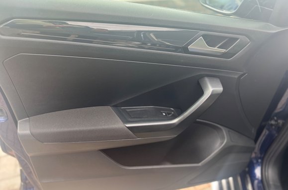 Volkswagen T-Roc SEL TDI 4MOTION 27