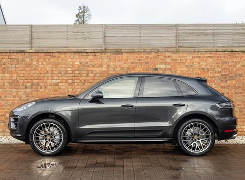Porsche Macan Turbo 2