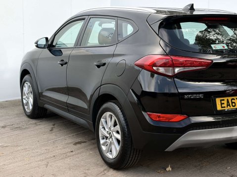 Hyundai TUCSON 2.0 Tucson SE Nav Blue Drive 2WD CRDi 5dr 32