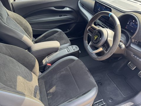 Abarth 500 114kW Turismo 42.2kWh 2dr Auto 22