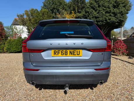 Volvo XC60 2.0 D4 Momentum Auto AWD Euro 6 (s/s) 5dr 9