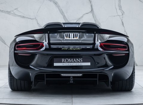Porsche 918 Spyder 5