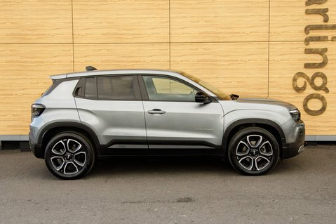 Jeep Avenger SUMMIT 13