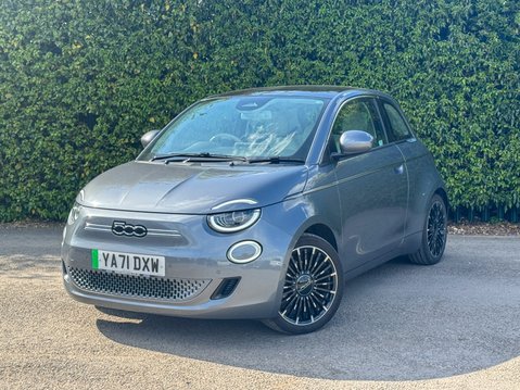Fiat 500e La Prima 42kWh Hatchback 3dr Electric Auto (118 ps) 3