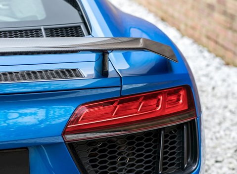 Audi R8 V10 Plus 14