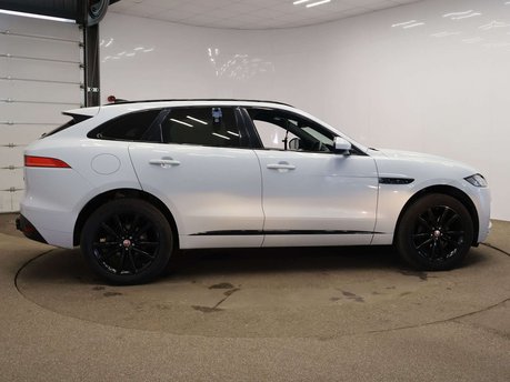 Jaguar F-Pace 2.0 F-PACE Chequered Flag AWD D Auto 4WD 5dr 13
