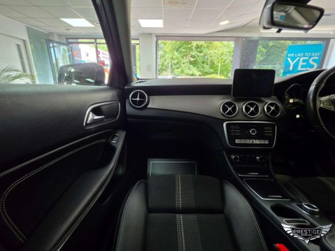 Mercedes-Benz GLA 1.6 GLA180 Urban Edition 7G-DCT Euro 6 (s/s) 5dr 51