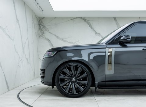 Land Rover Range Rover P530 SV 41