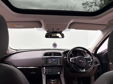Jaguar F-Pace 2.0 F-PACE Portfolio AWD i Auto 4WD 5dr 56