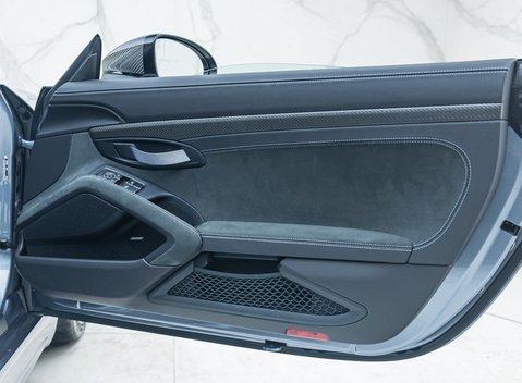 Porsche 718 SPYDER RS PDK 25