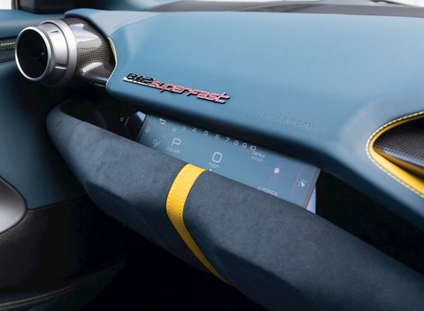 Ferrari 812 Superfast 19