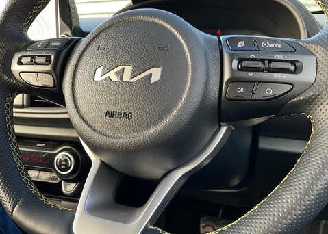 Kia Picanto 1.0 X-Line S 24