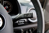 Volkswagen Up R-LINE 18