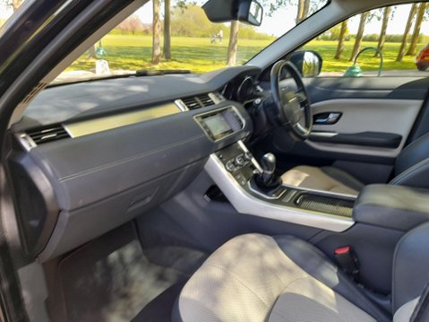 Land Rover Range Rover Evoque 2.0 eD4 SE Tech FWD Euro 6 (s/s) 5dr 22