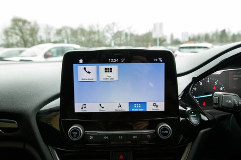 Ford Fiesta TITANIUM 25