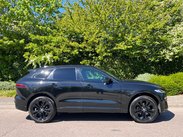 Jaguar F-Pace 2.0 D200 MHEV R-Dynamic HSE Black Auto AWD Euro 6 (s/s) 5dr 63