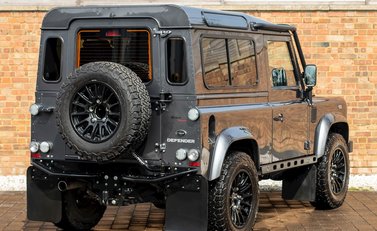 Land Rover Defender 90 XS Bowler 7