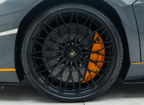 Lamborghini Aventador S LP 740-4 ROADSTER 27