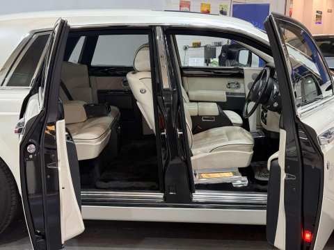 Rolls-Royce Phantom 6.7 V12 Saloon 4dr Petrol Auto Euro 5 (453 bhp) 46