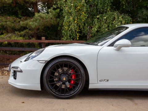 Porsche 911 CARRERA GTS PDK 9