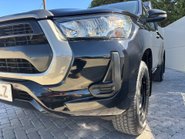 Toyota Hilux Active 4WD D-4D Single Cab Pickup - Canopy 17