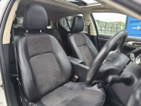 Lexus CT 1.8 200h Sport Hatchback 5dr Petrol Hybrid CVT Euro 6 (s/s) (136 ps) 14