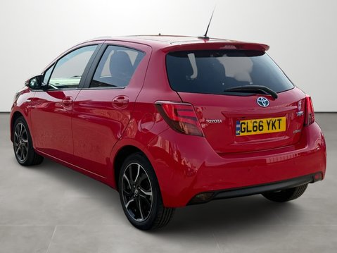 Toyota Yaris 1.5 Hybrid Design 5dr CVT [Nav] 3