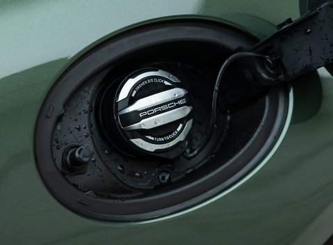 Porsche 911 GT3 TOURING (992) 38