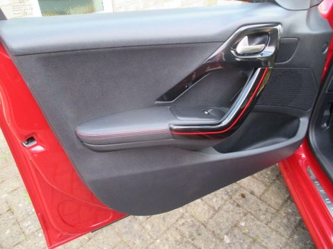 Peugeot 208 1.2 PureTech GT Line Euro 6 (s/s) 5dr 40