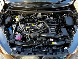 Toyota Yaris 1.5 Yaris Design HEV CVT 5dr 7