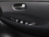 Nissan LEAF LAUNCH EDITION 36