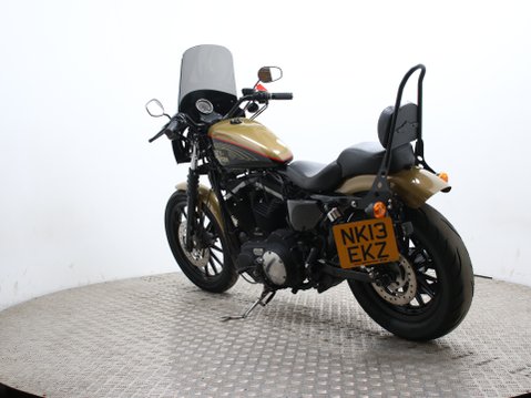 Harley-Davidson Sportster IRON 883 XL N 13 6