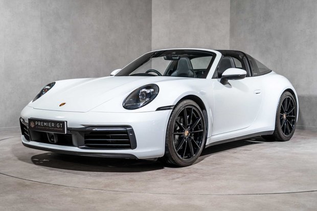 Porsche 911 TARGA 4 PDK. WARRANTY. ADAPTIVE CRUISE CONTROL. HEATED SEATS. HEATED WHEEL. 1