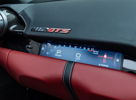 Ferrari 812 GTS 32