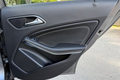 Mercedes-Benz A Class A 200 D SPORT EDITION PLUS - PANORAMIC SUNROOF - DAB DIGITAL RADIO 32