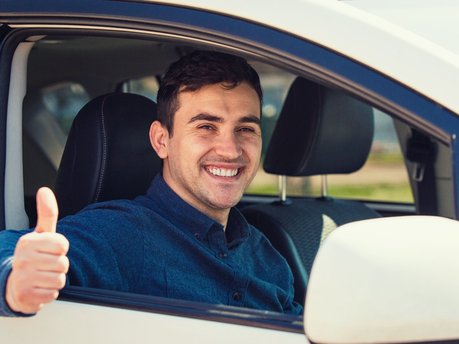 Can you rent a car or van long term in the UK?