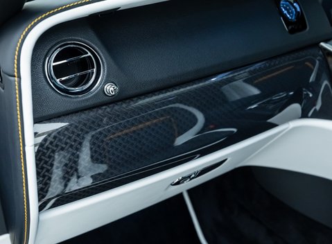 Rolls-Royce Cullinan BLACK BADGE 24