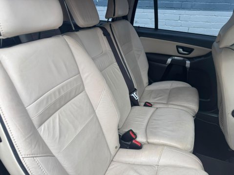 Volvo XC90 2.4 D5 R-Design SE Geartronic AWD 5dr 11