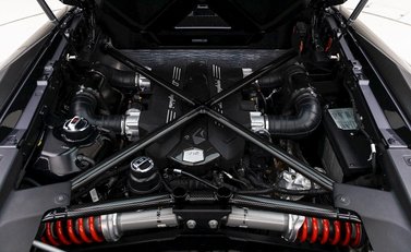 Lamborghini Aventador SV LP 750-4 Roadster 36